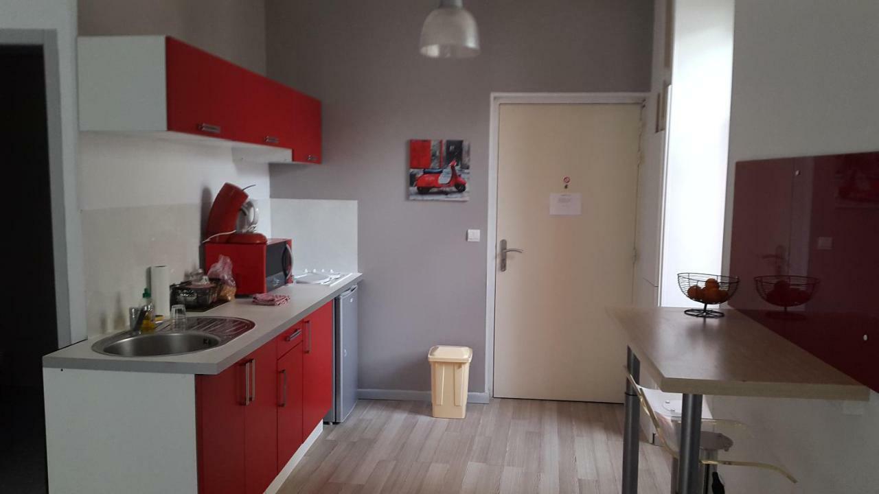 Studio Au Coeur De Viviers Bagian luar foto